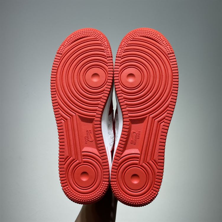 LOUIS VUITTON X NIKE AIR FORCE 1 LOW-TOP SNEAKERS – LVS133