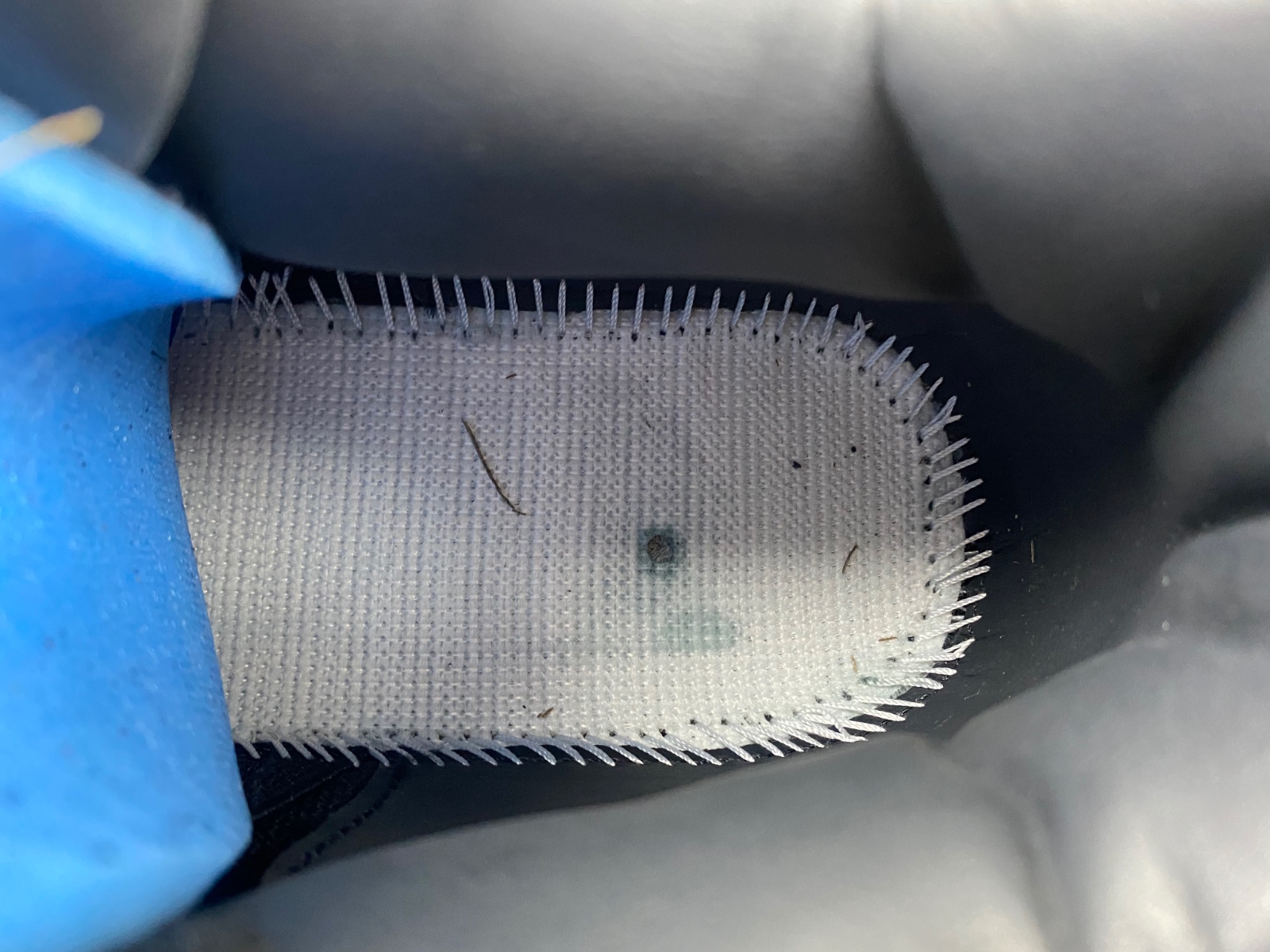 Jordan 4 Retro Kaws Black