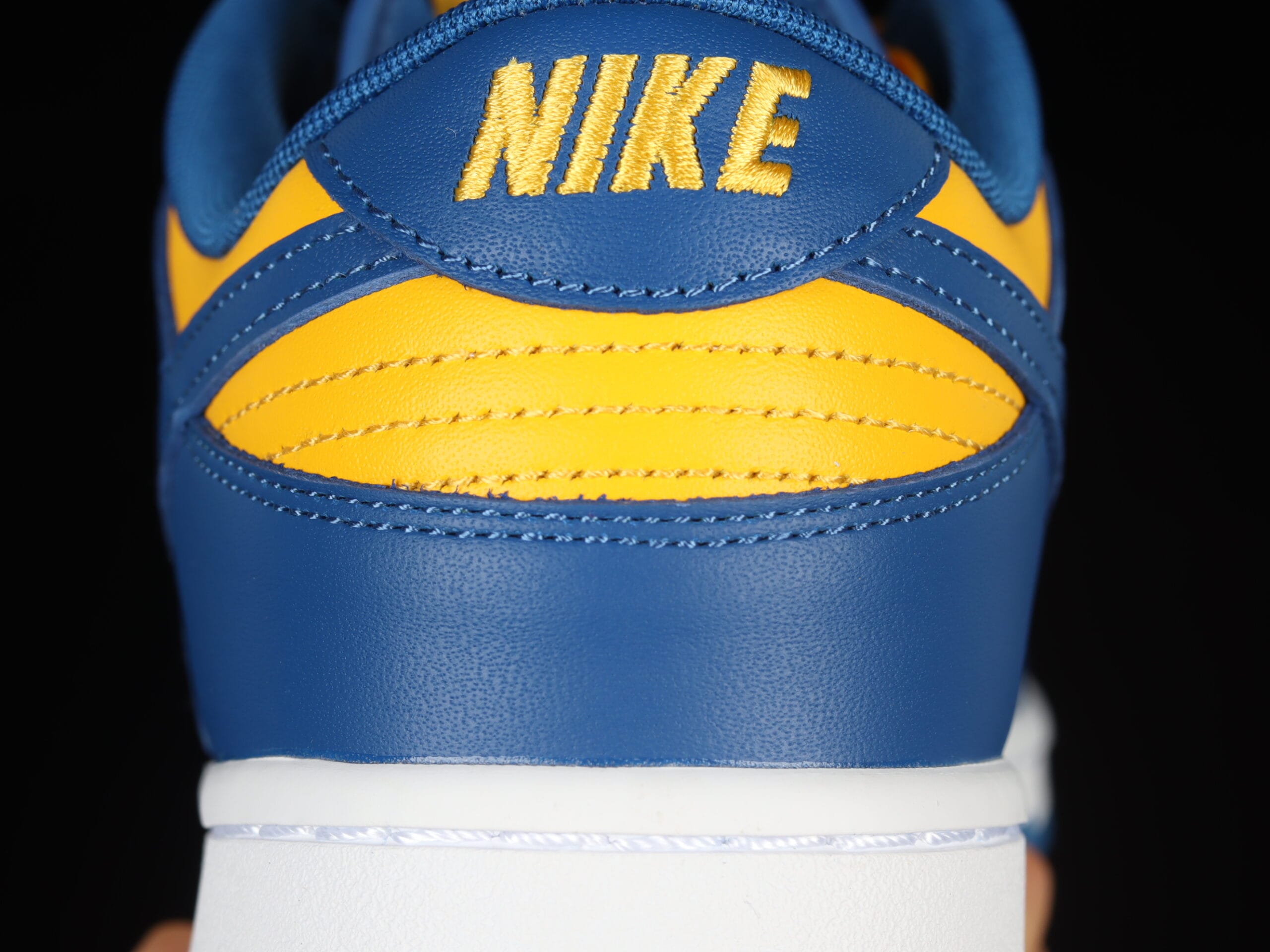 Nike Dunk Low UCLA