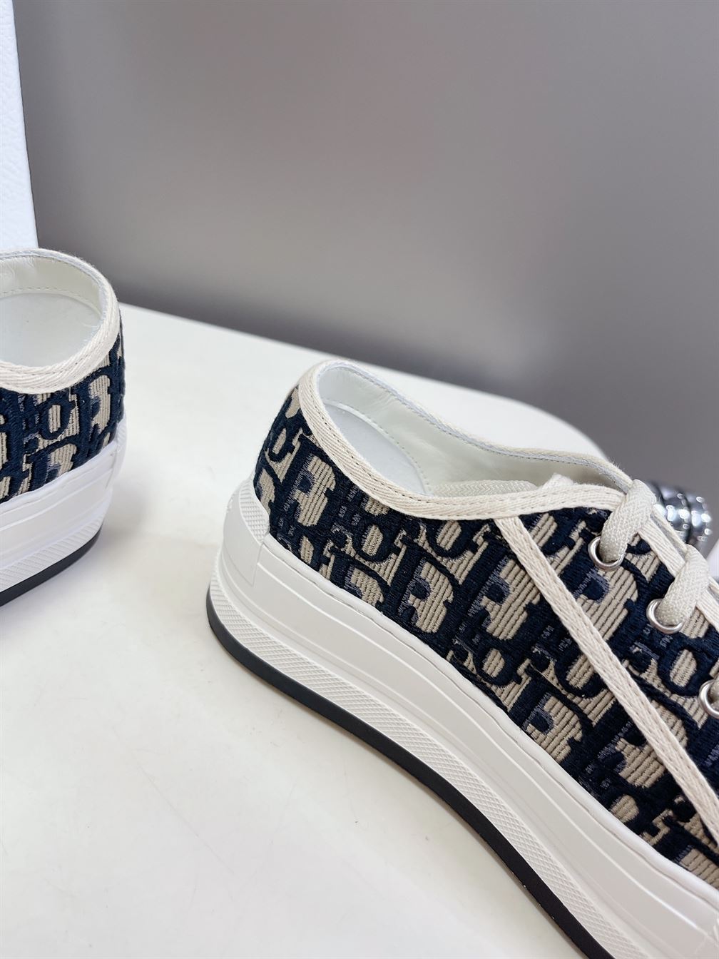 DIOR WALK’N’DIOR SNEAKER – DO123