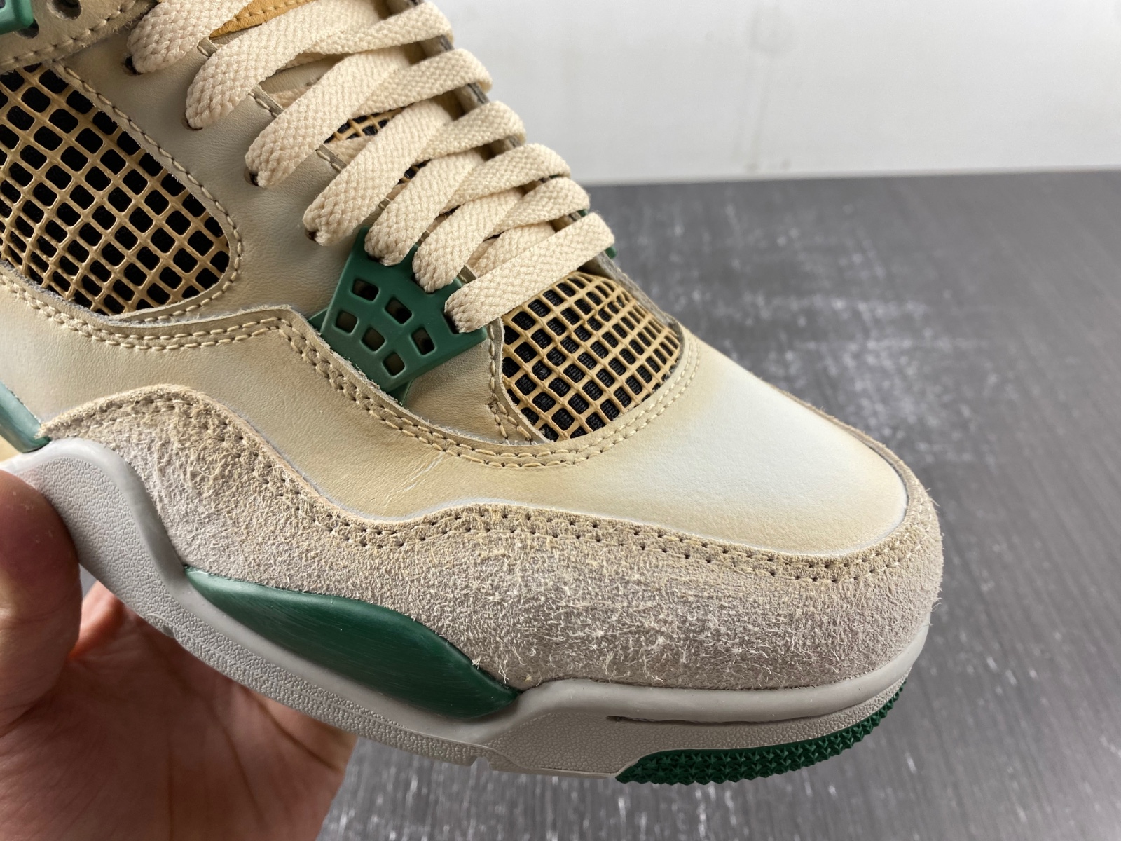 Air Jordan 4 Venusuar