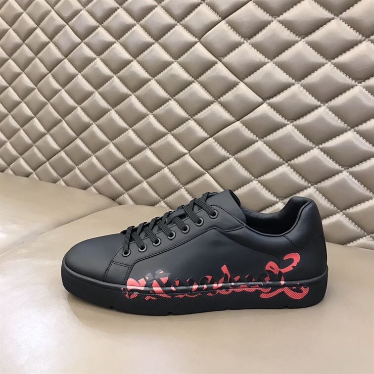 CHRISTIAN LOUBOUTIN LOW TOP SNEAKER – CLS020
