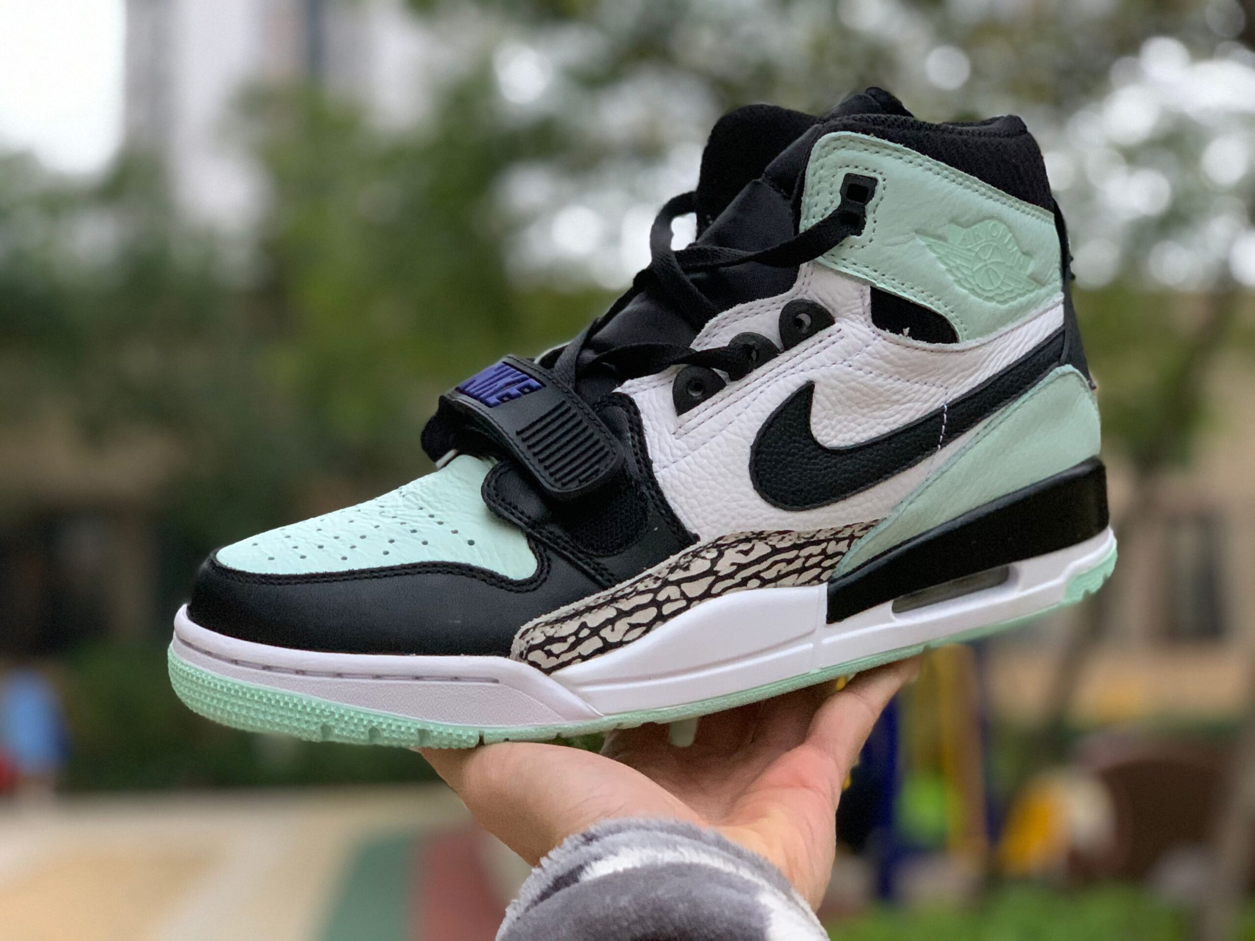 NIKE AIR JORDAN LEGACY 312