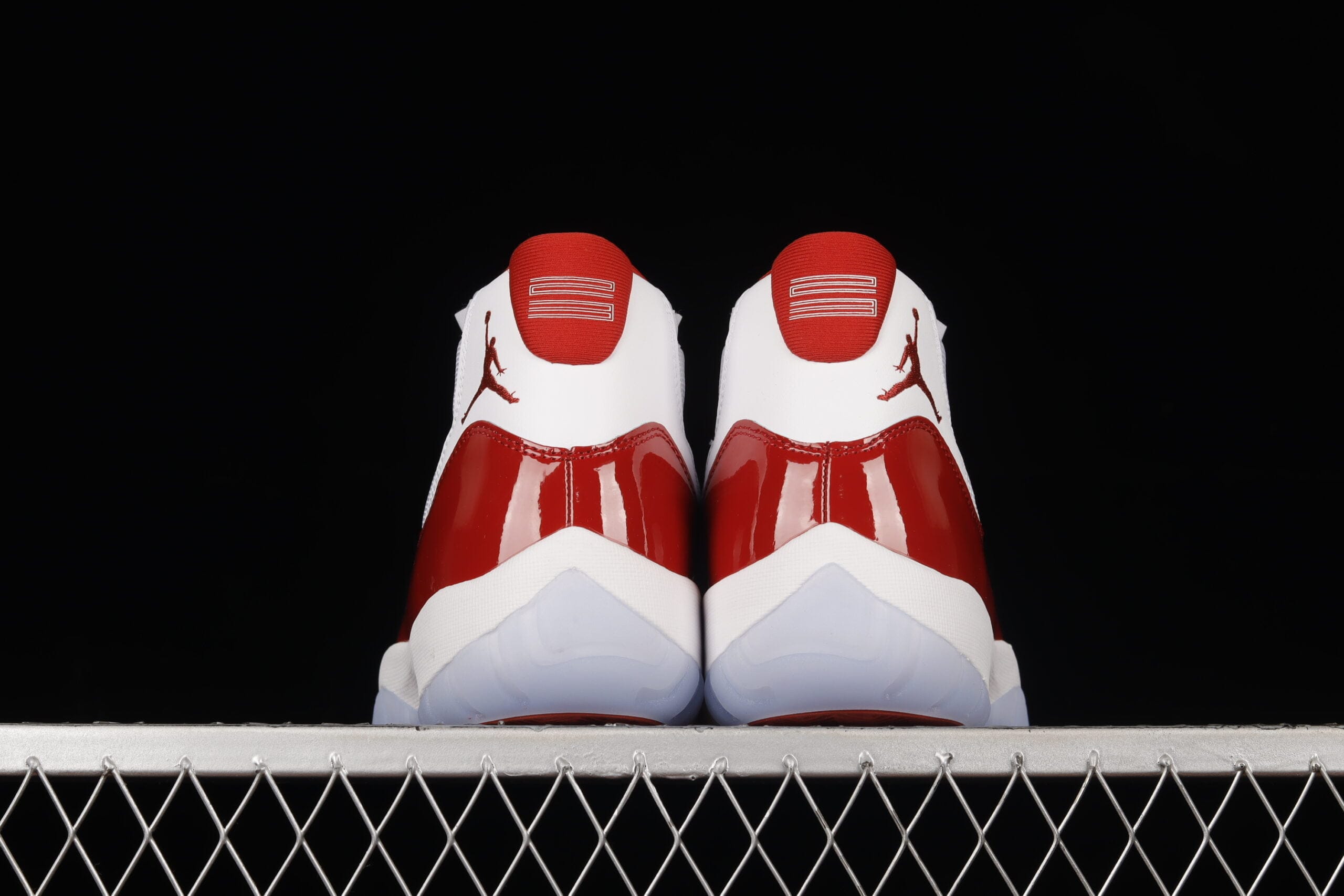 Air Jordan 11 Cherry-White-Varsity Red-Black