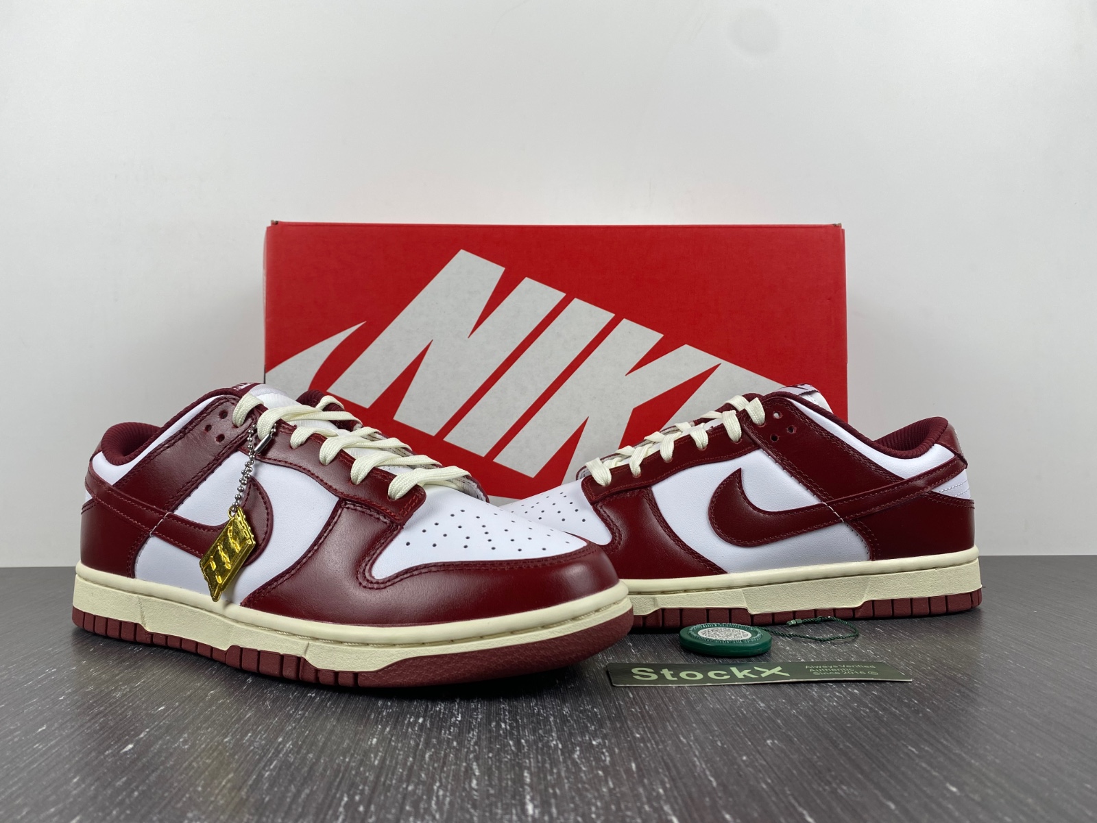Nike Dunk Low PRM Vintage Team Red