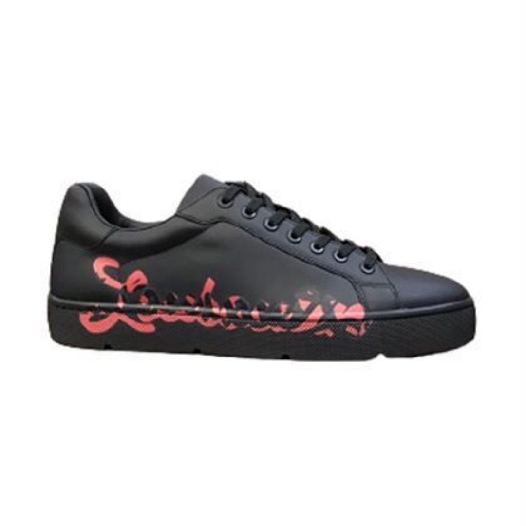 CHRISTIAN LOUBOUTIN LOW TOP SNEAKER – CLS020