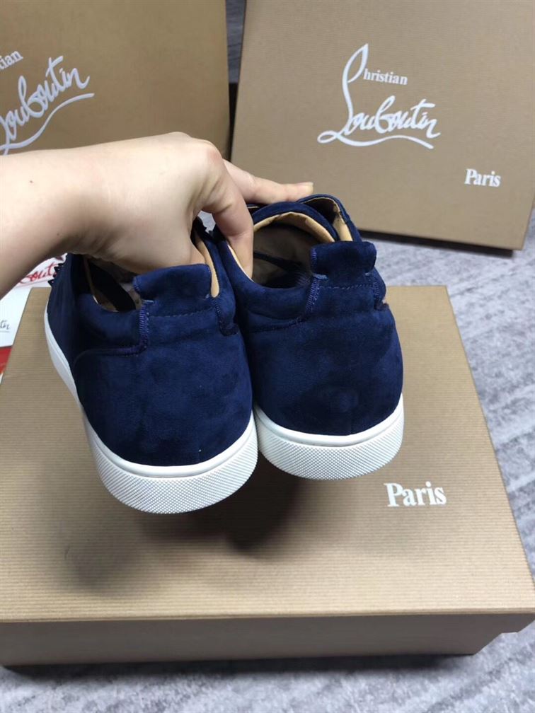 CHRISTIAN LOUBOUTIN LOW TOP SNEAKER – CLS013