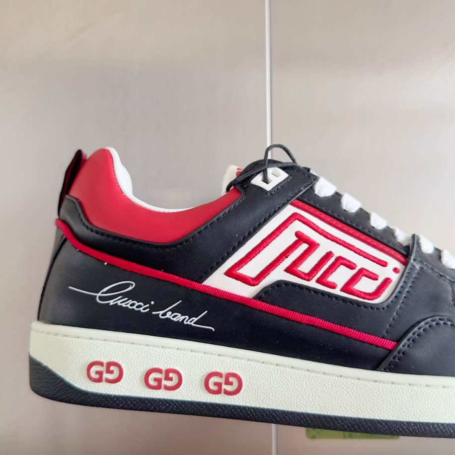 Gucci Unisex Black Red White Sneakers – GCC217