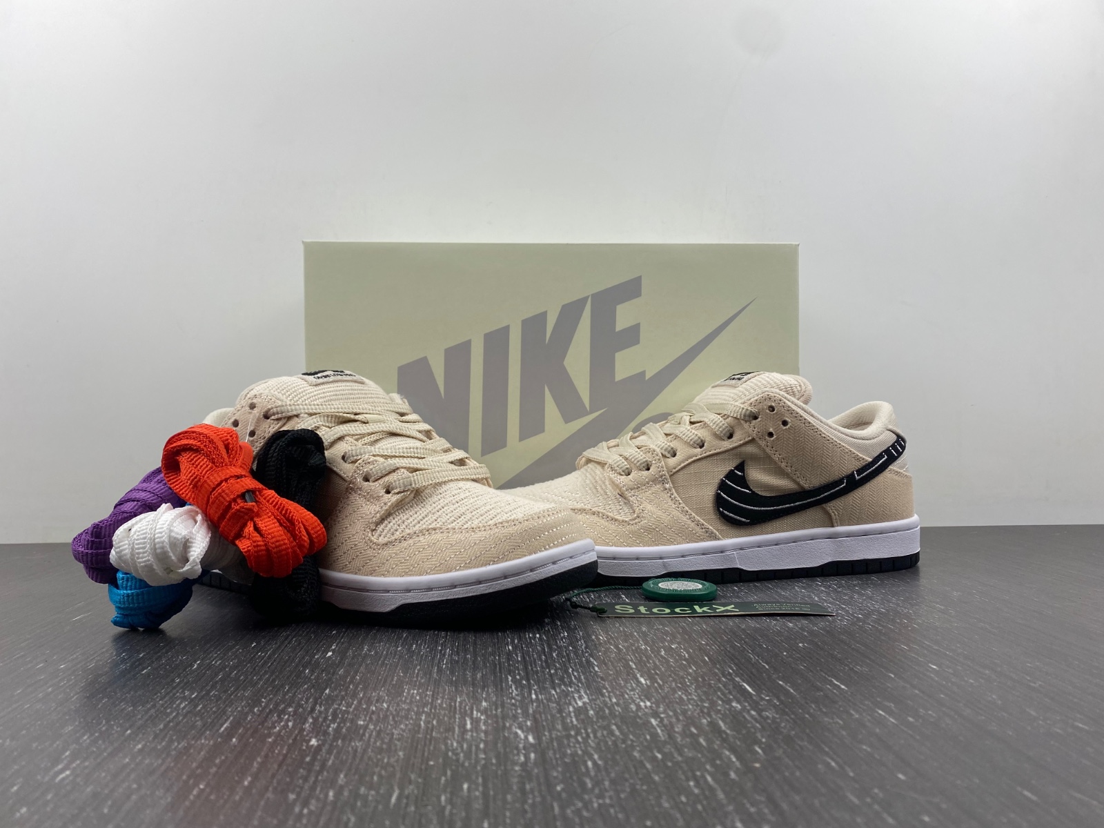 Albino & Preto x Nike Dunk SB Low
