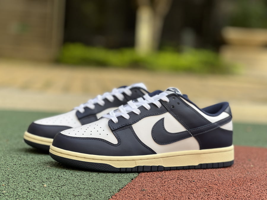 Nike Dunk Low Vintage Navy