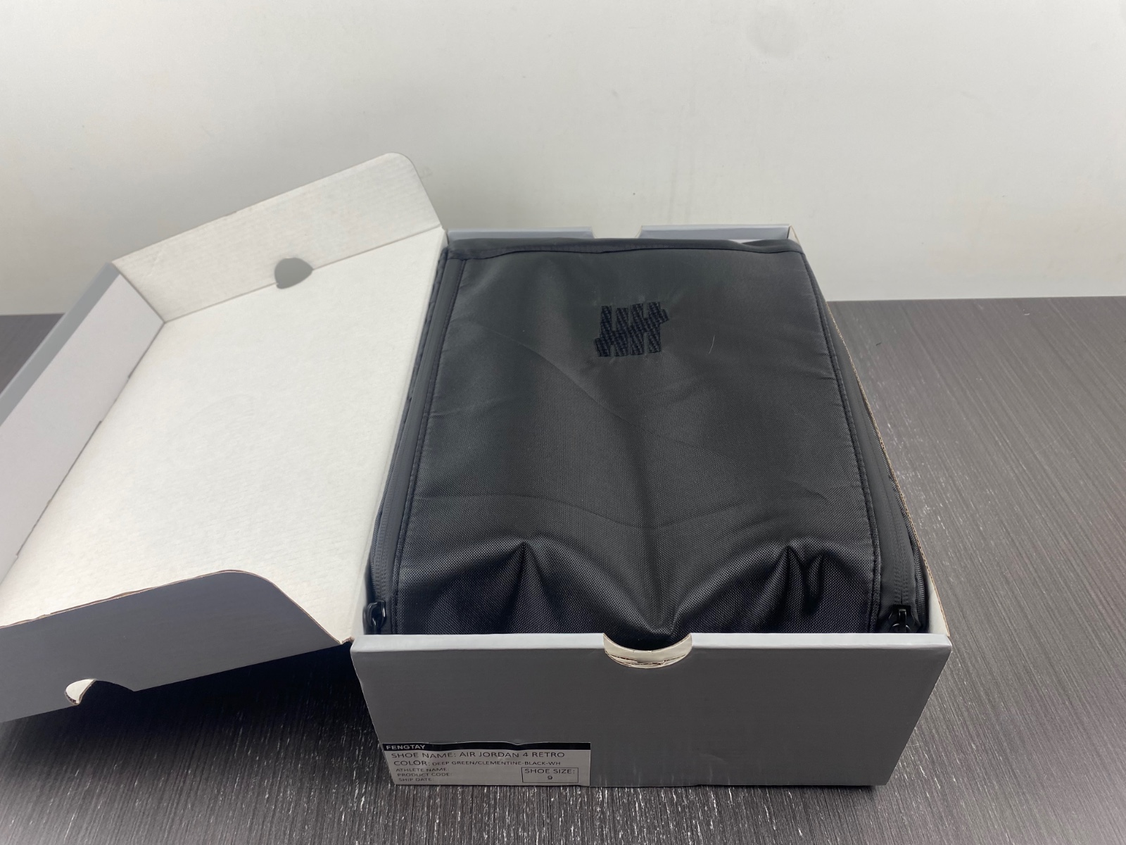 Air Jordan 4 Retro Undefeated