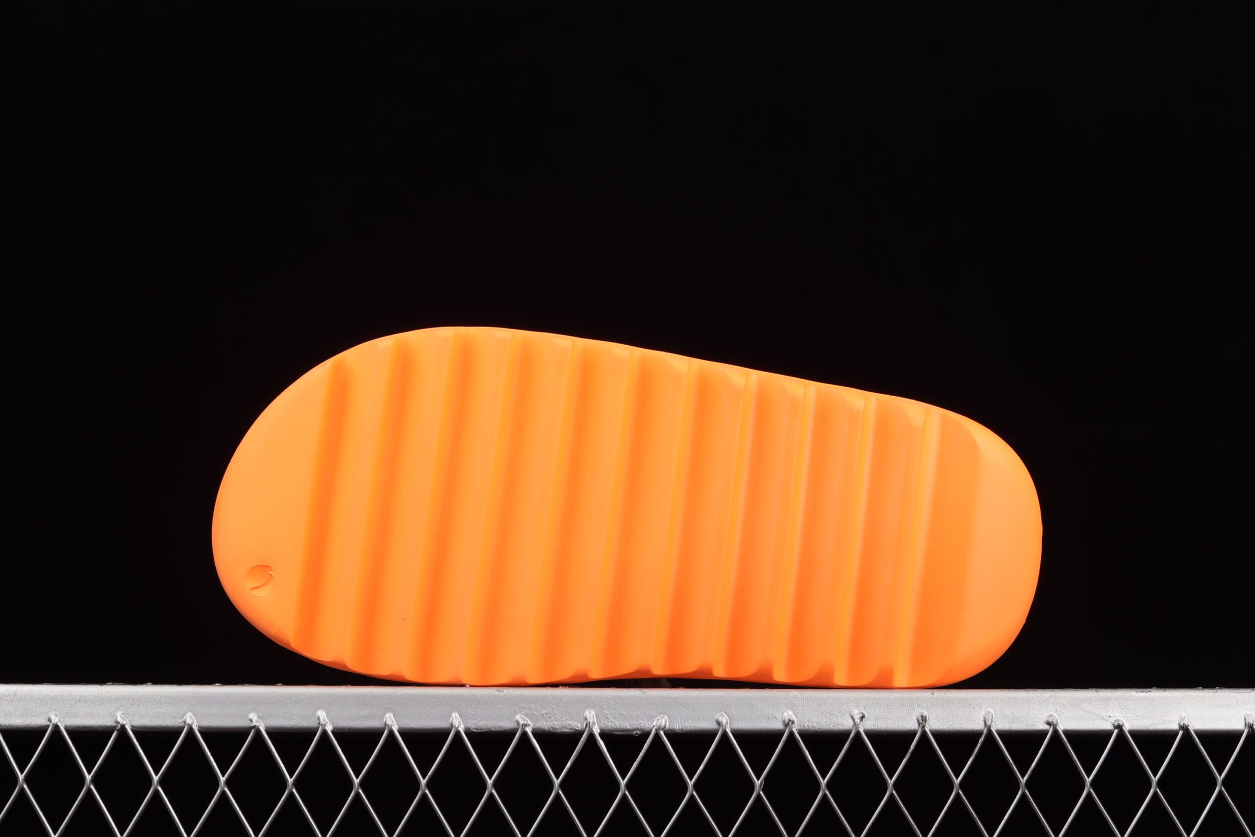 Yeezy Slides ‘Enflame Orange’