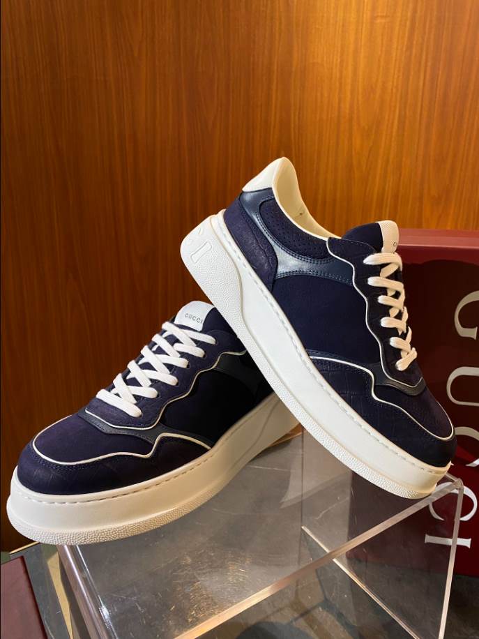 Gucci Lace-up Black White Leather Sneakers – GCC179