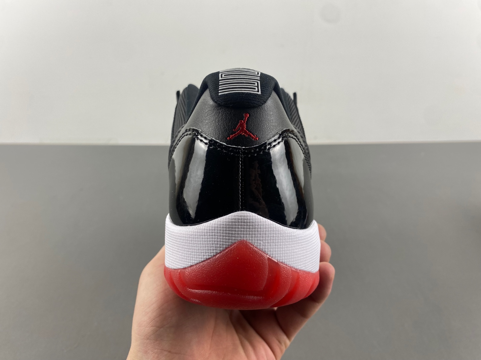 Air Jordan 11 Retro Low Bred