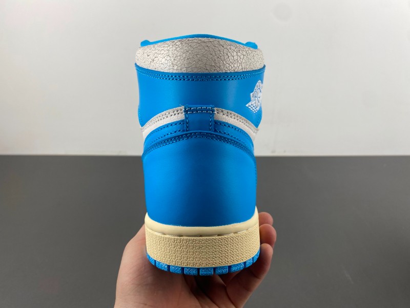 Air Jordan 1 High OG“UNC Reimagined”