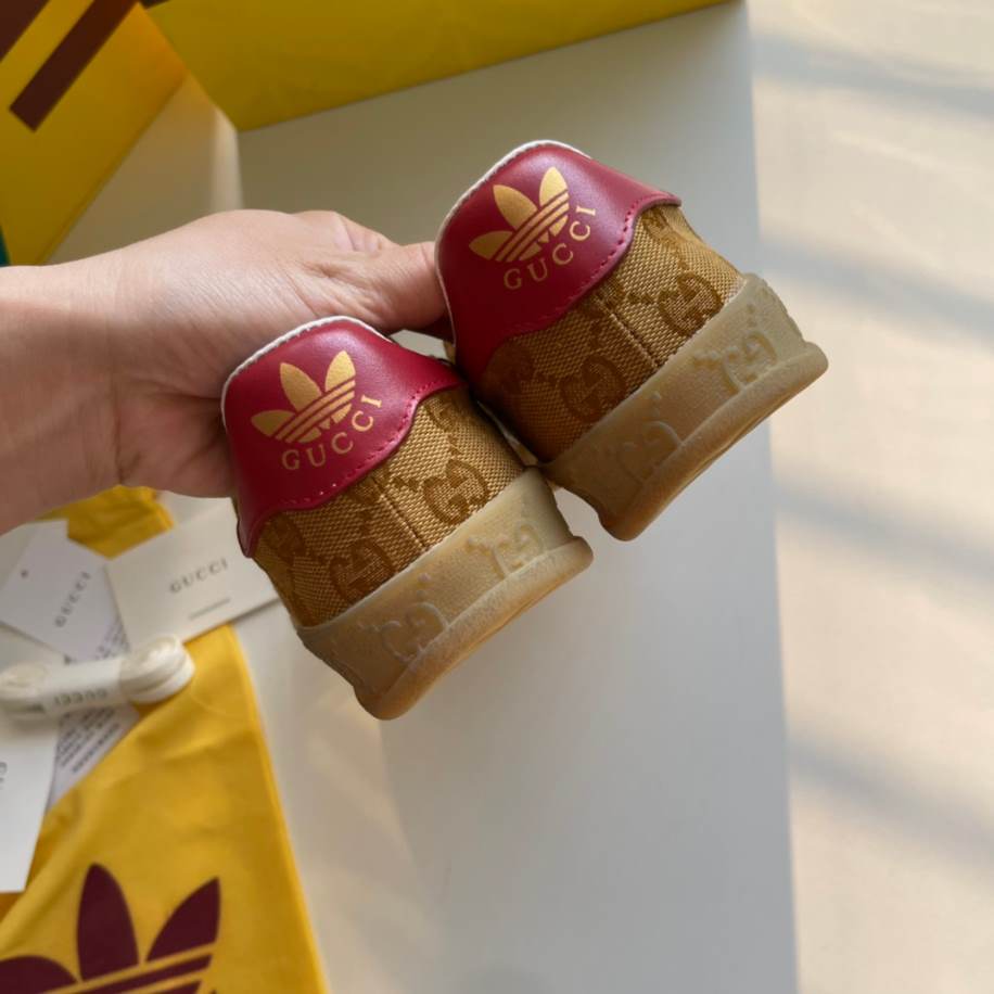 Gucci x Adidas Gazelle Yellow Sneakers – GCC227