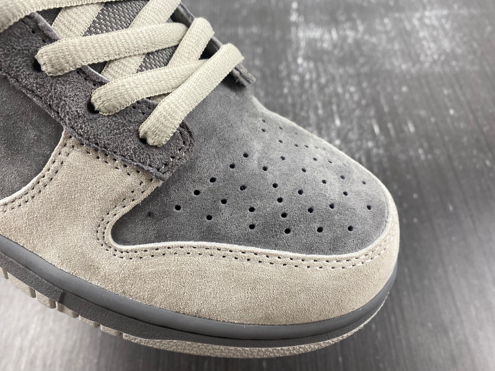 Nike SB Dunk Low London