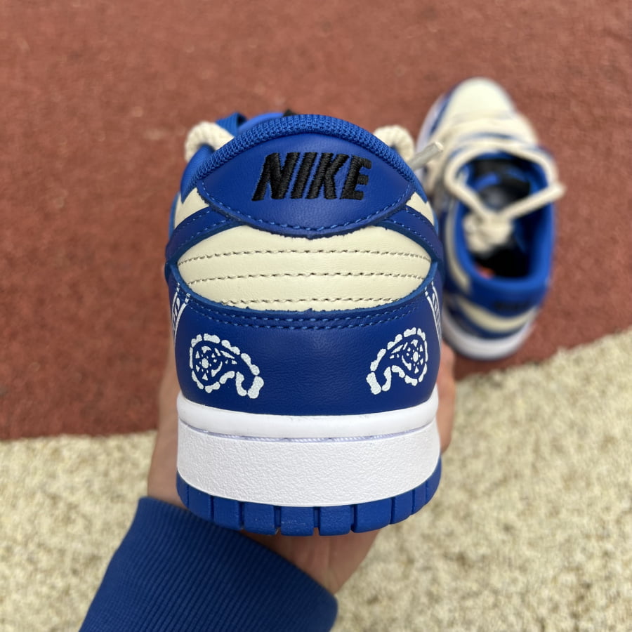 Nike SB Dunk Low Lot Red/White Paisleye 18