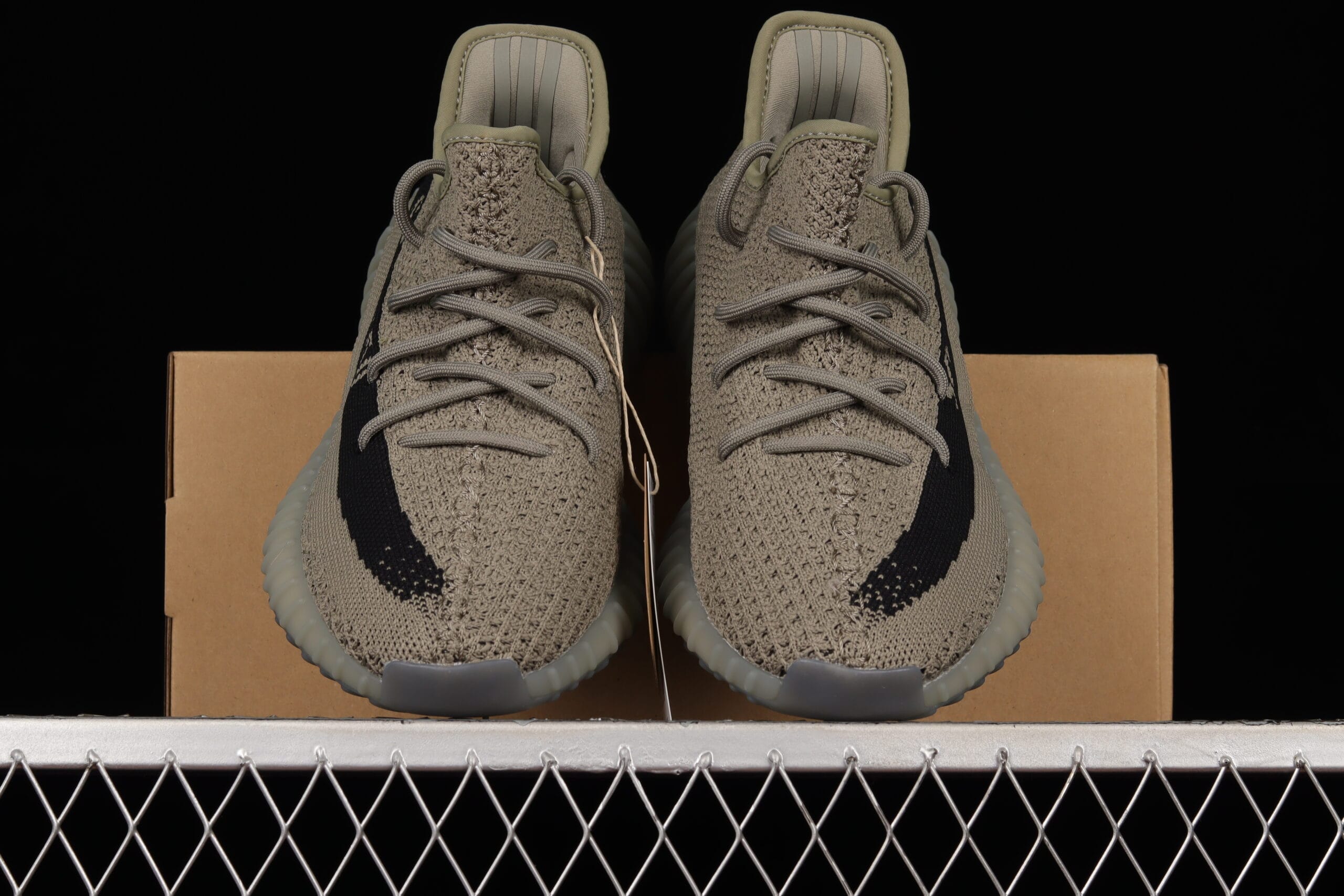 Ad Yeezy 350 Boost V2 Granit