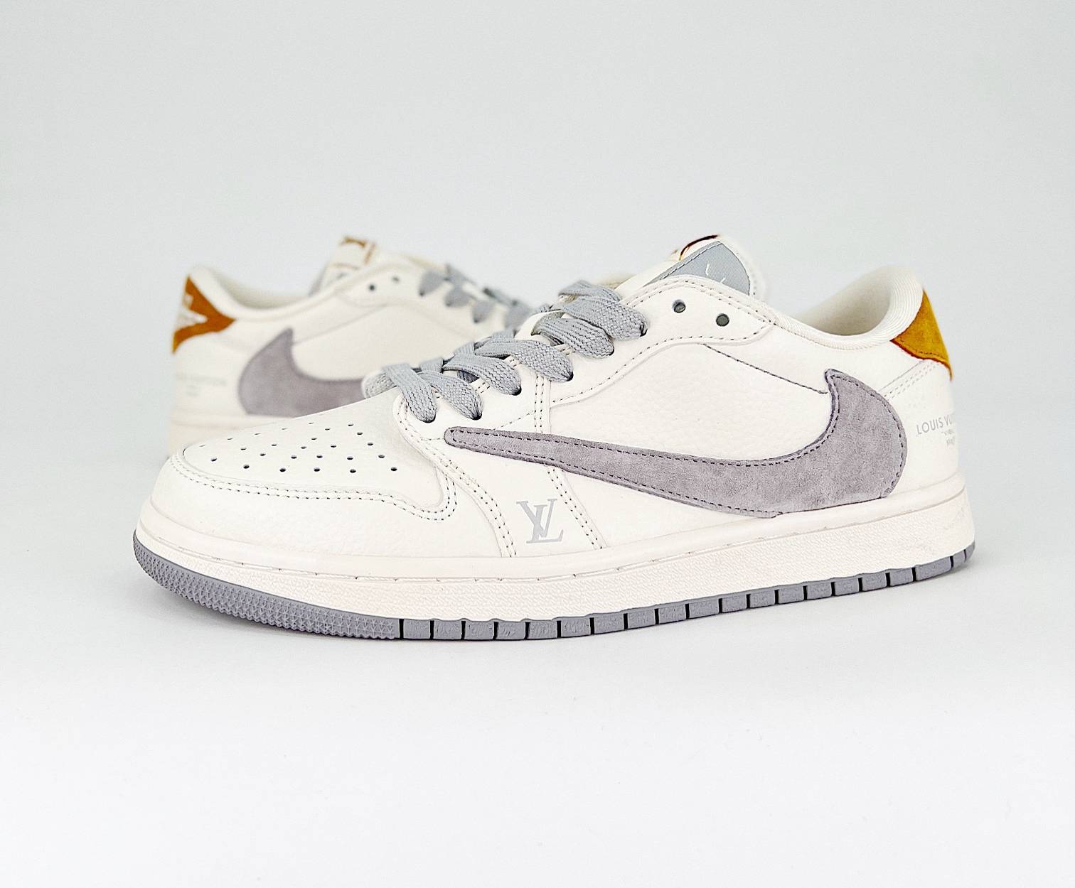 Travis Scott x Air Jordan 1 Retro Low Custom