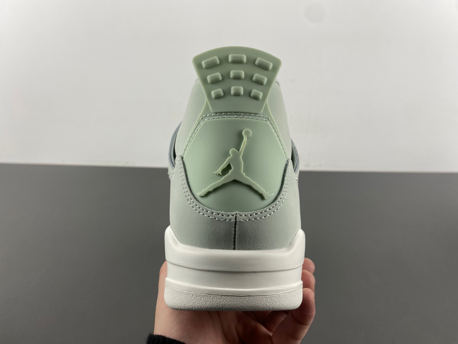 Air Jordan 4 Retro Seafoam Sail