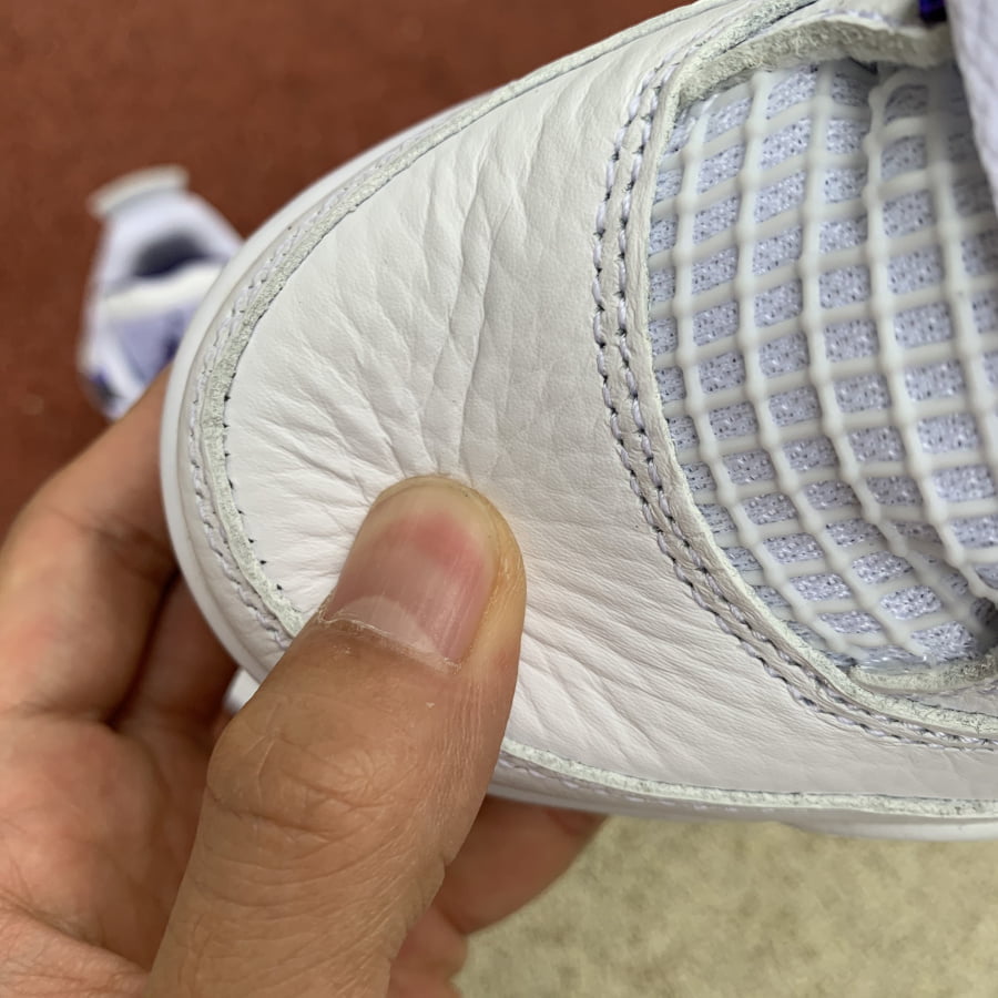 Air Jordan 4 Retro Metallic Purple