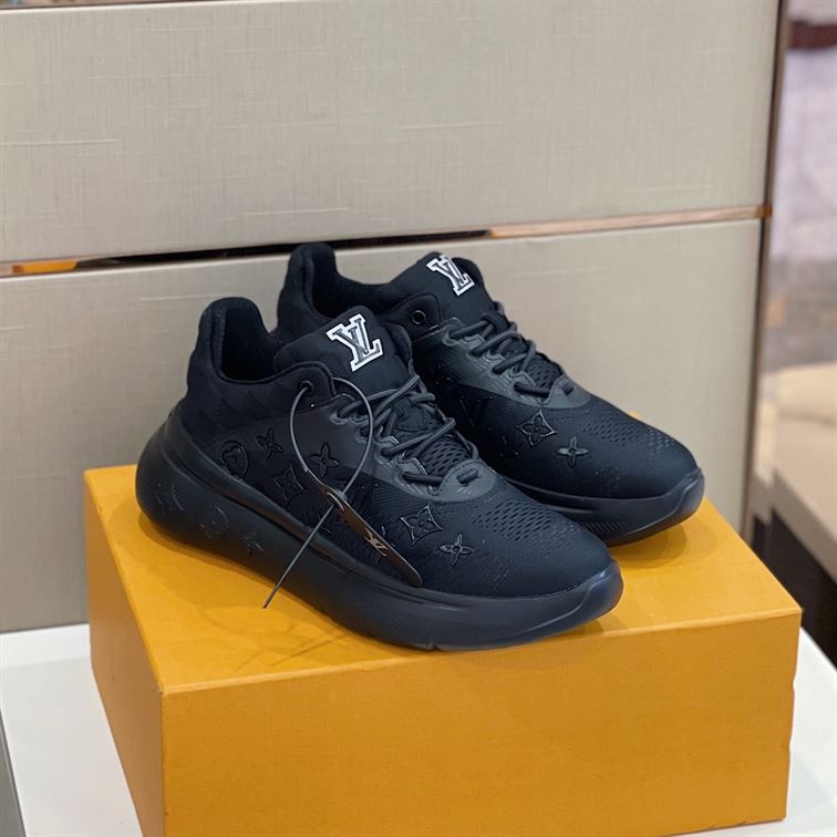 LOUIS VUITTON TRAINER SNEAKER – LVS081