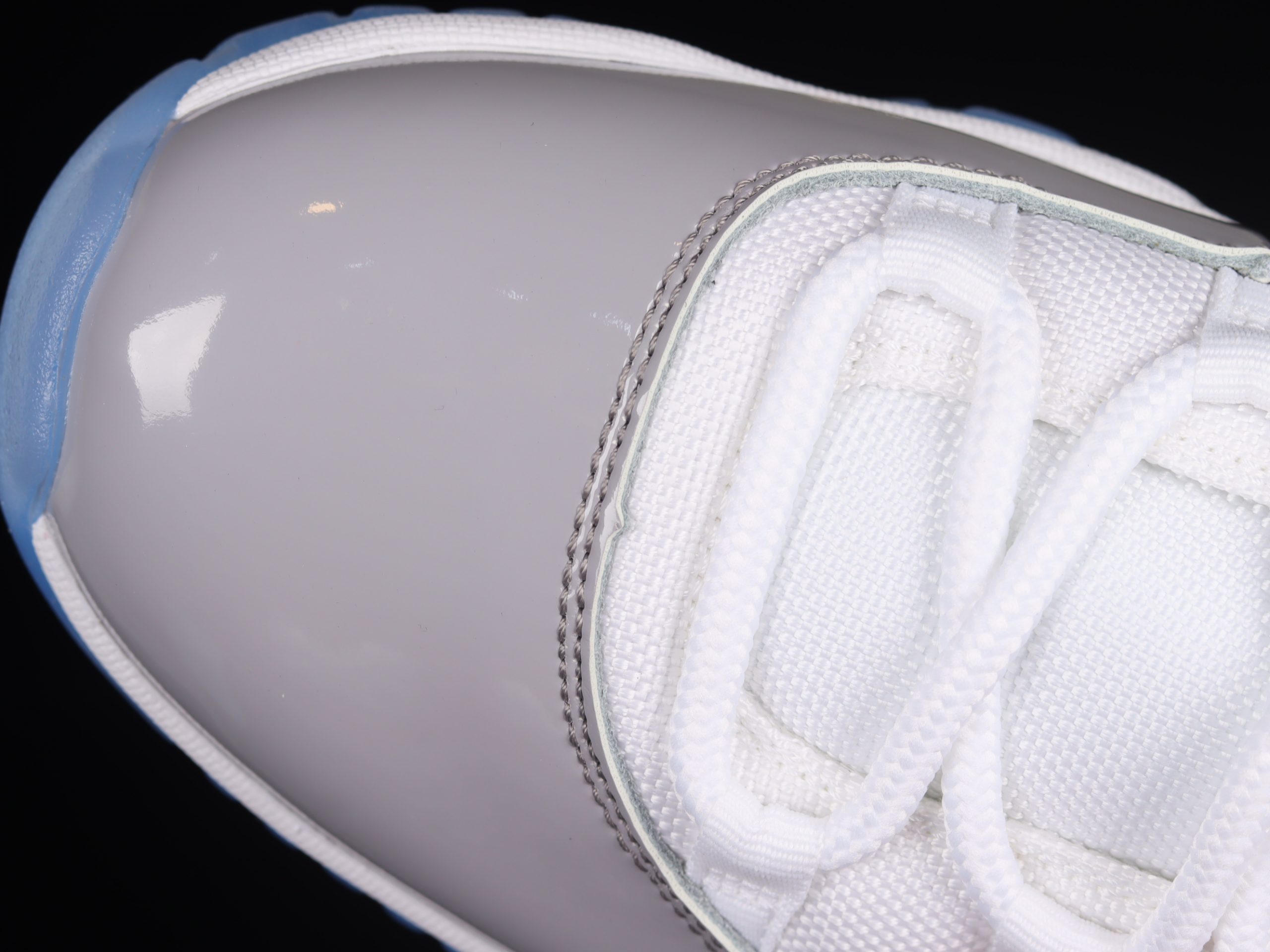 Air Jordan 11 Low Cement Gray