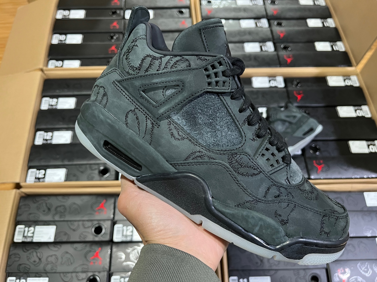 Jordan 4 Retro Kaws Black