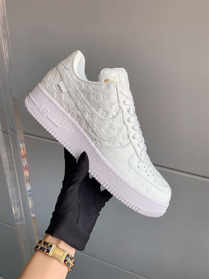 NIKE AIR FORCE 1 LOUIS VUITTON TRIPLE WHITE – LVS109
