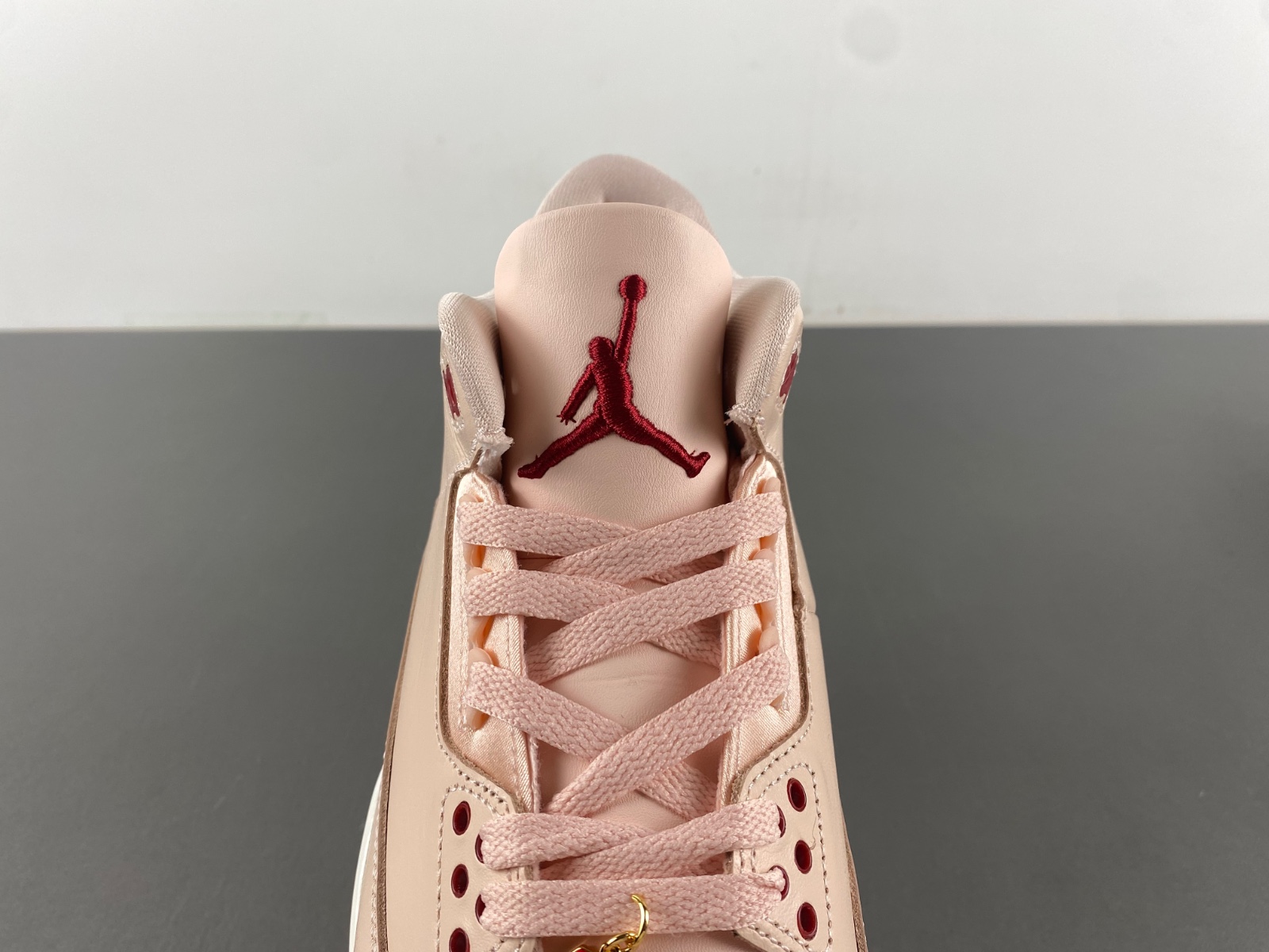 Air Jordan 3 “Valentine’s Day”