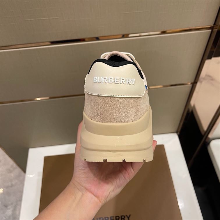 BURBERRY LOGO-STRAP LOW-TOP SNEAKERS – BBR026