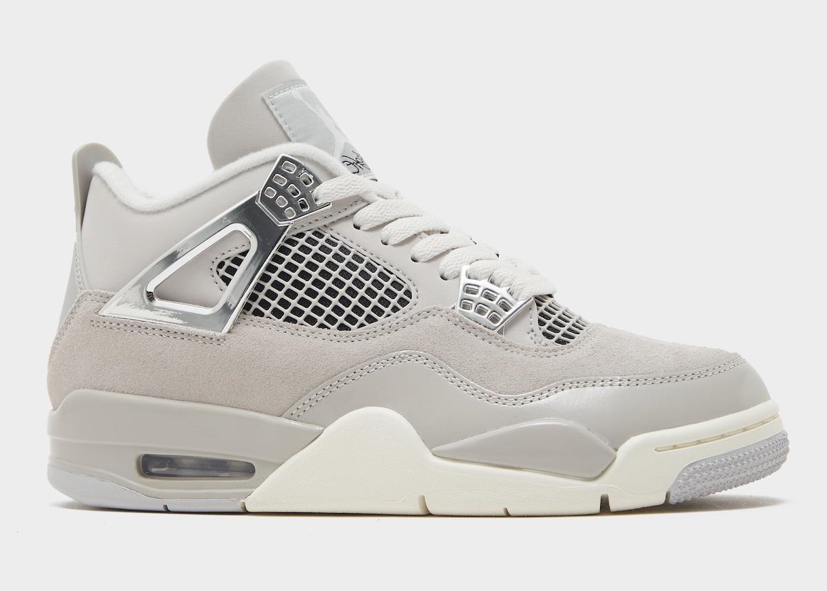 Air Jordan 4 Frozen Moments