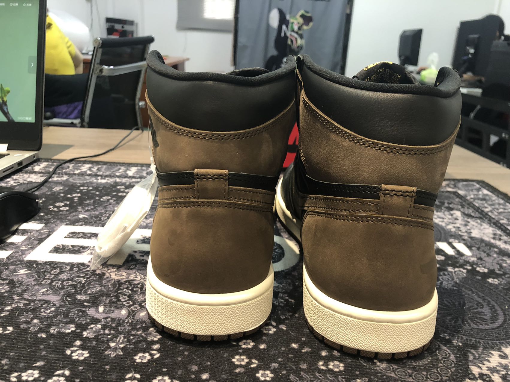 Air Jordan 1 Retro High OG Palomino