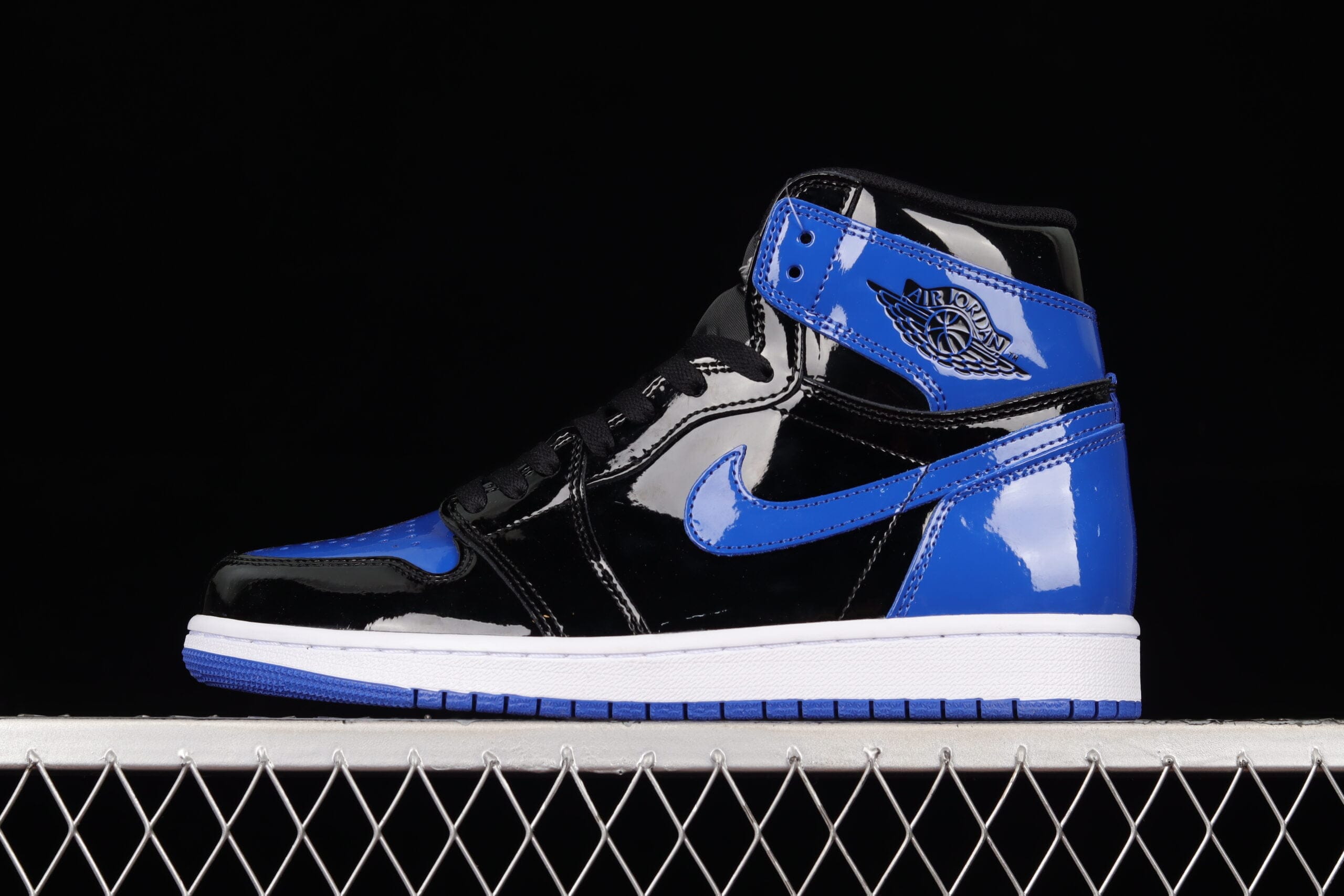 Air Jordan 1 Retro High OG ‘Patent Royal