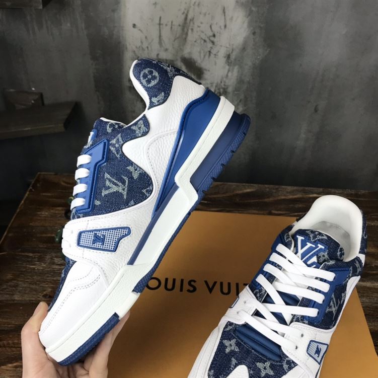 LOUIS VUITTON TRAINER SNEAKER – LVS031