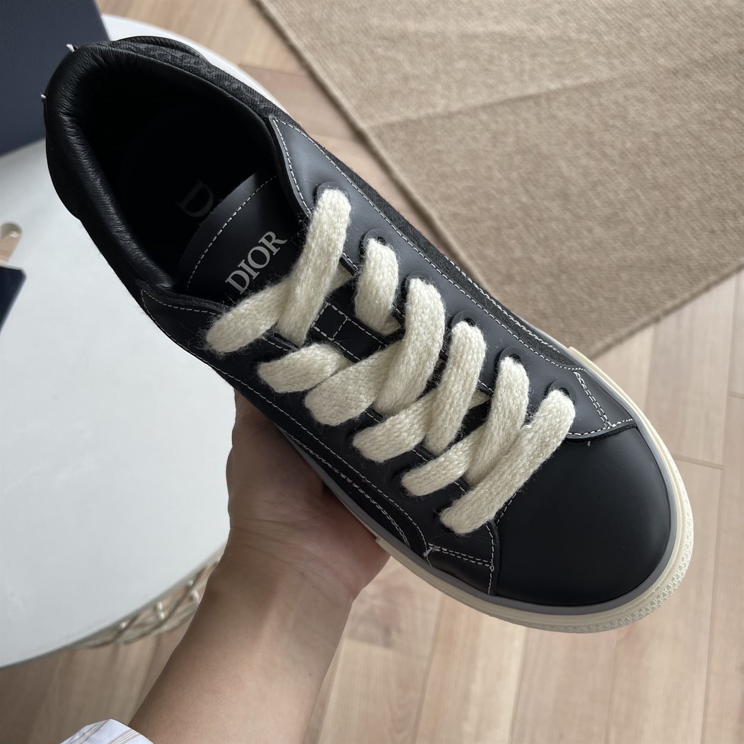 DIOR B33 SNEAKER BLACK SMOOTH CALFSKIN AND DIOR OBLIQUE JACQUARD – DO129