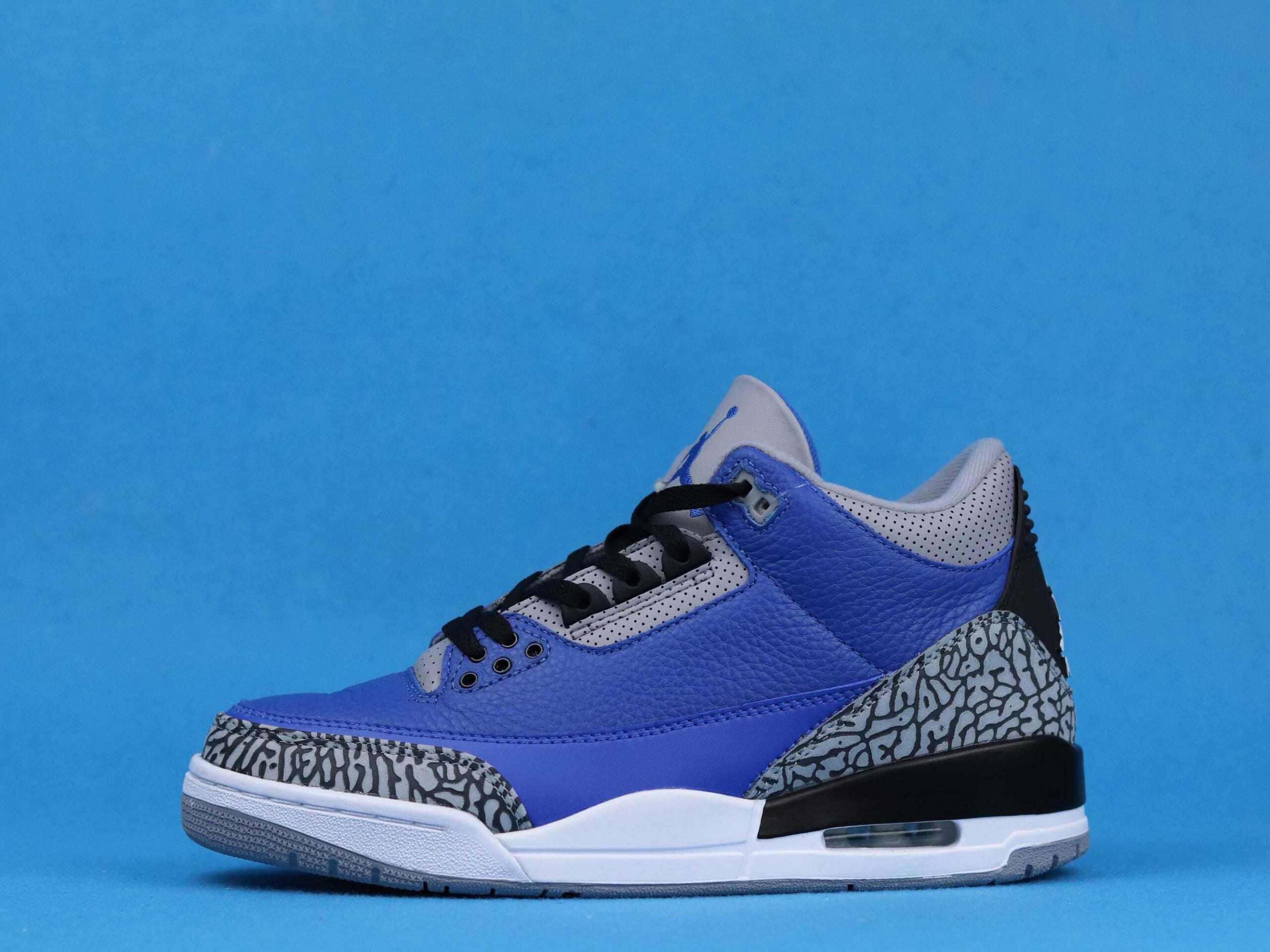 Jordan 3 Retro Varsity Royal Cement
