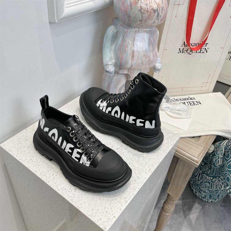 ALEXANDER MCQUEEN GRAFFITI TREAD SLICK LOW-TOP SNEAKERS – ALD028
