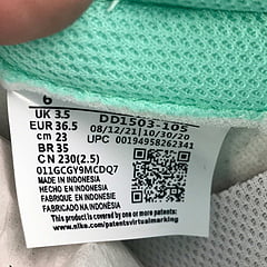 Nike Dunk Low Green Glow (W)