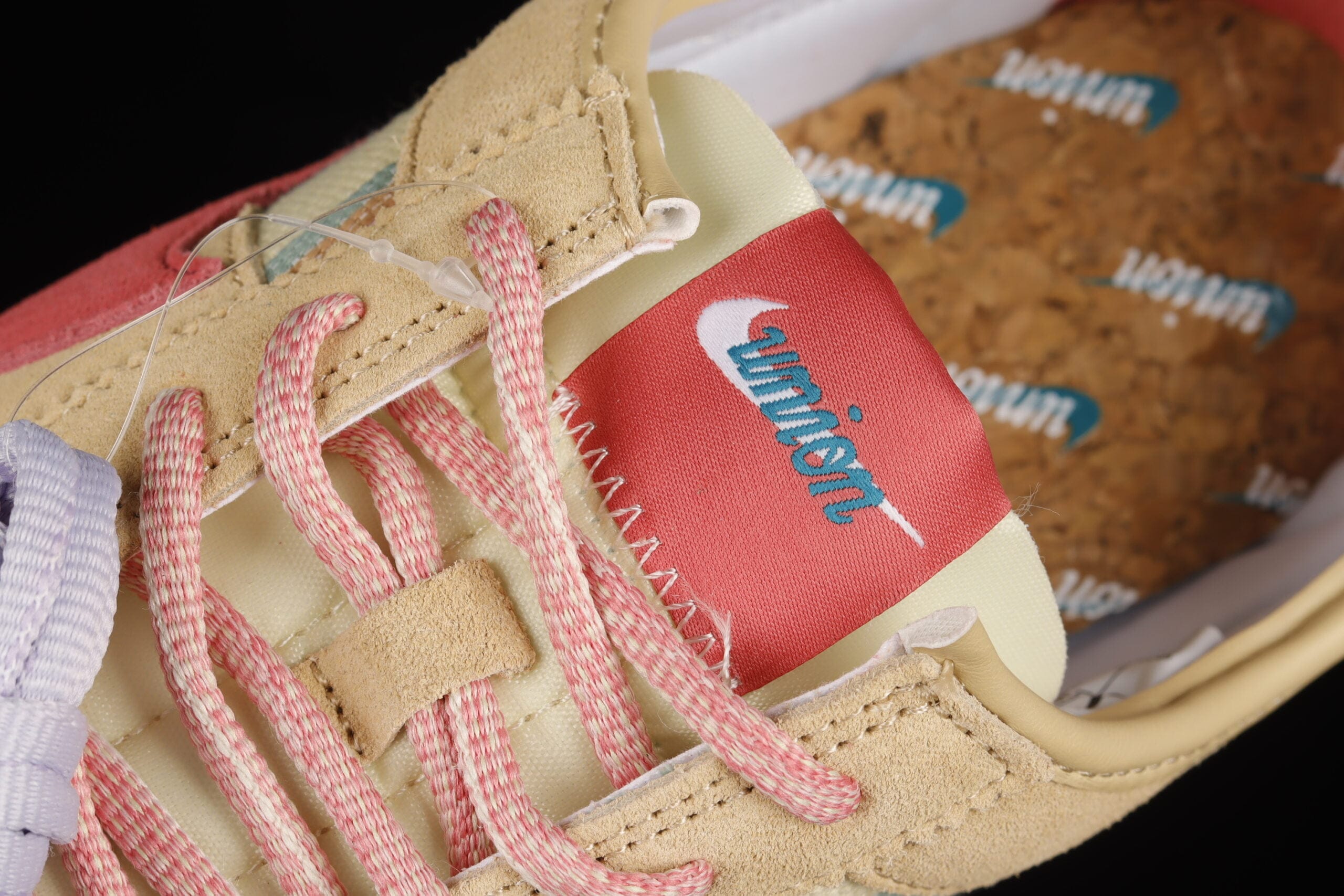 Nike Cortez, Union Sesame