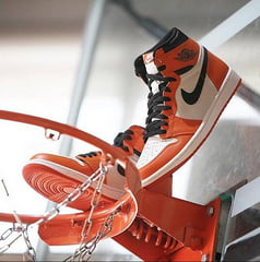 Air Jordan 1 Retro Reverse Shattered Backboard