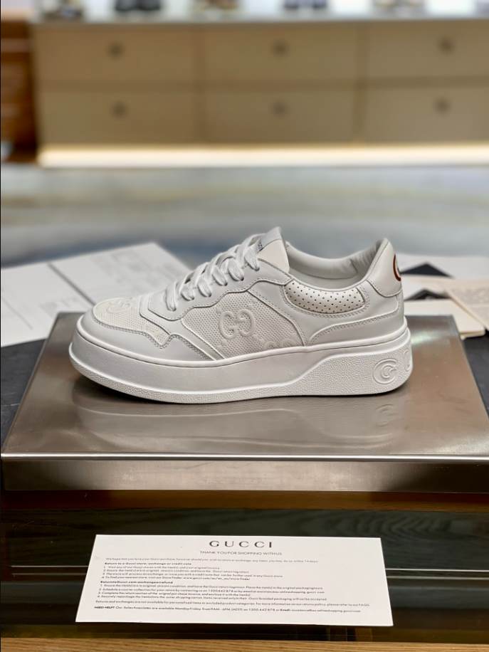 Gucci Embossed White Leather Sneakers – GCC197