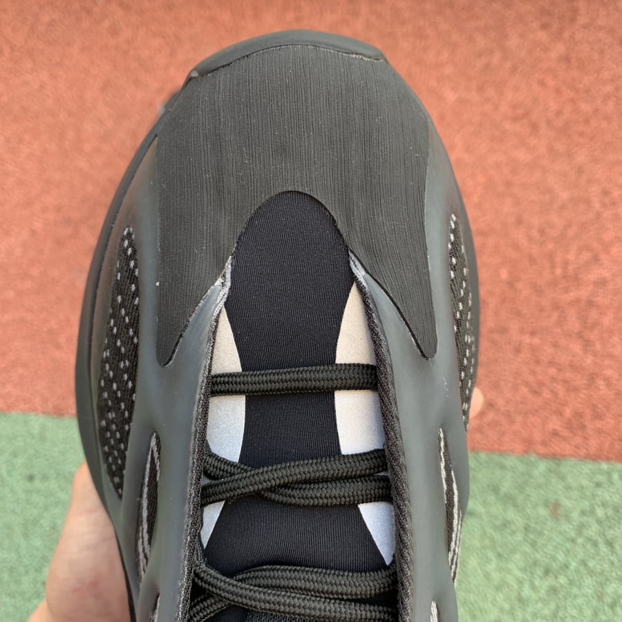 adidas Yeezy 700 V3 Alvah