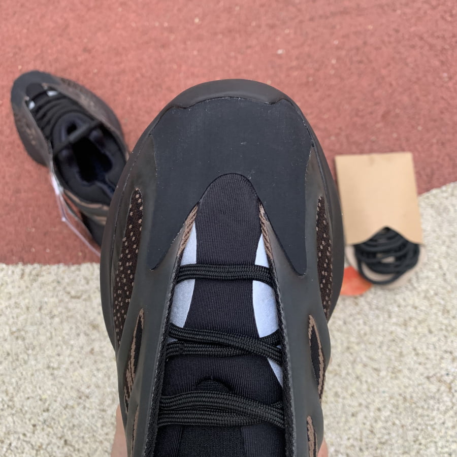 adidas Yeezy 700 V3 Clay Brown