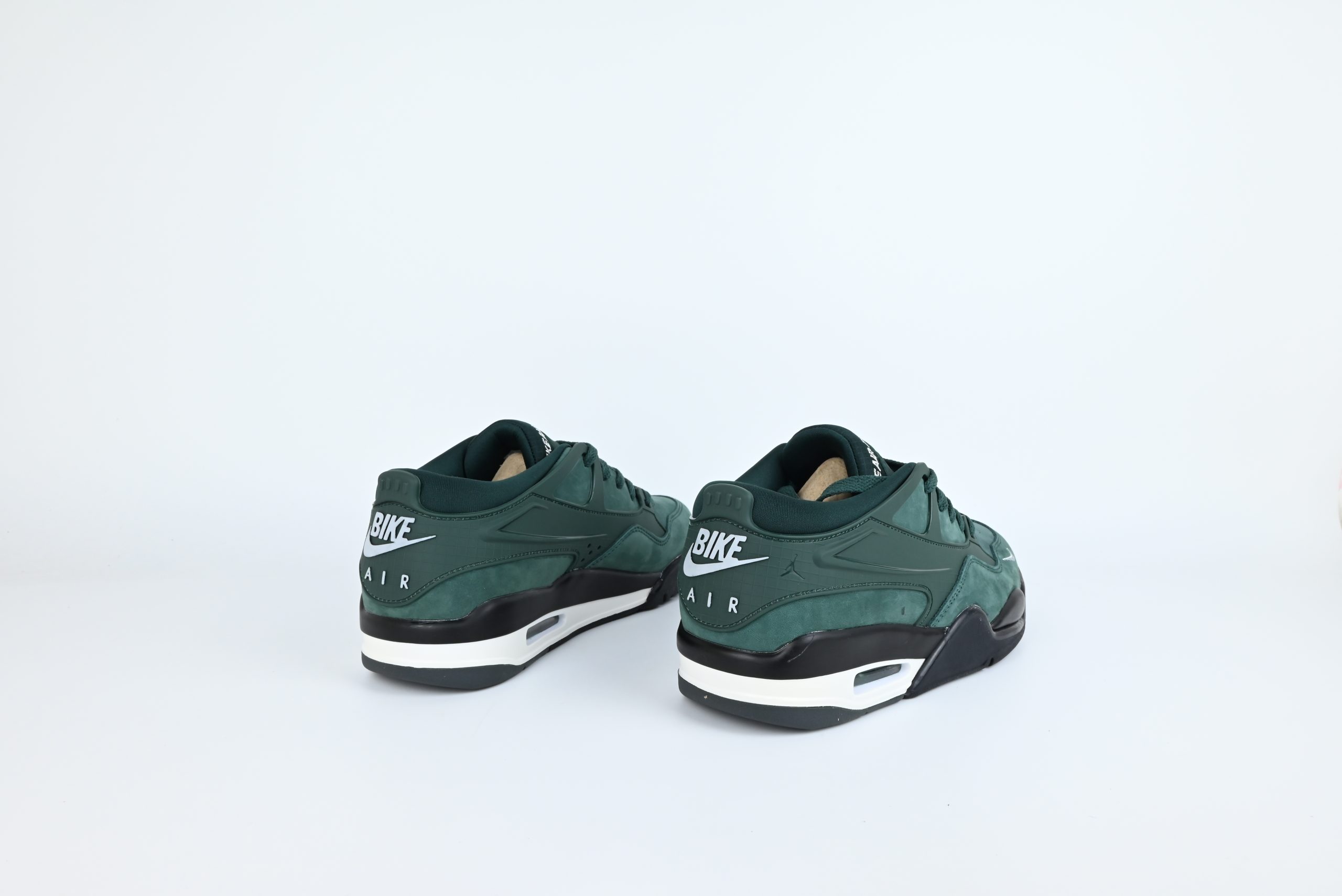 Air Jordan 4 RM SP Nigel Sylvester Grandma’s Driveway