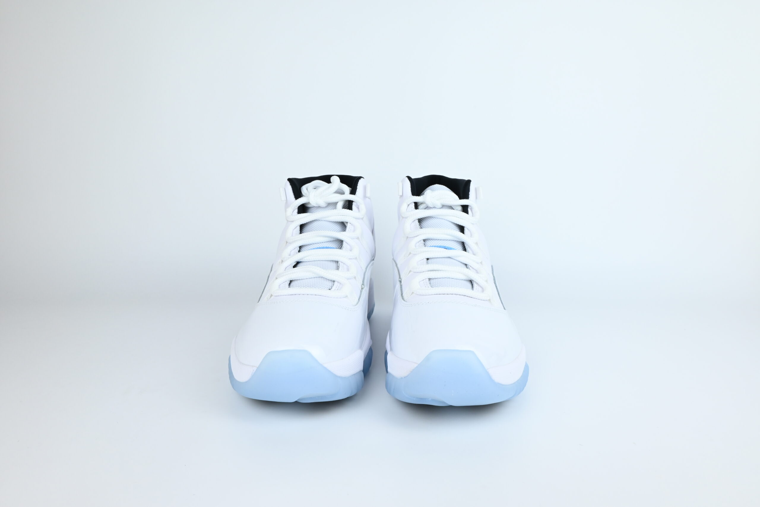 Air Jordan 11 “Legend Blue” (Columbia)