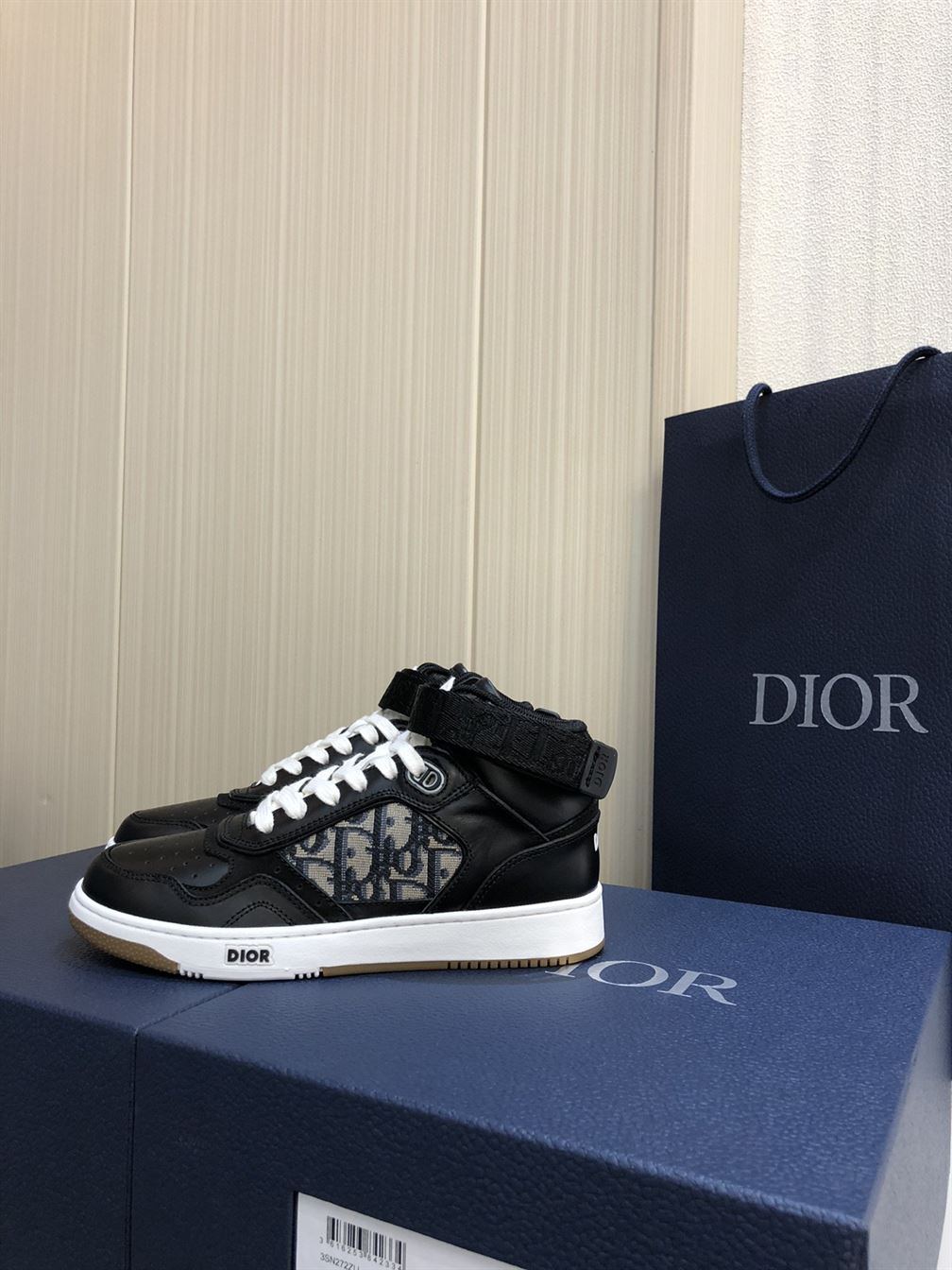 DIOR B27 HIGH-TOP SNEAKER – DO006