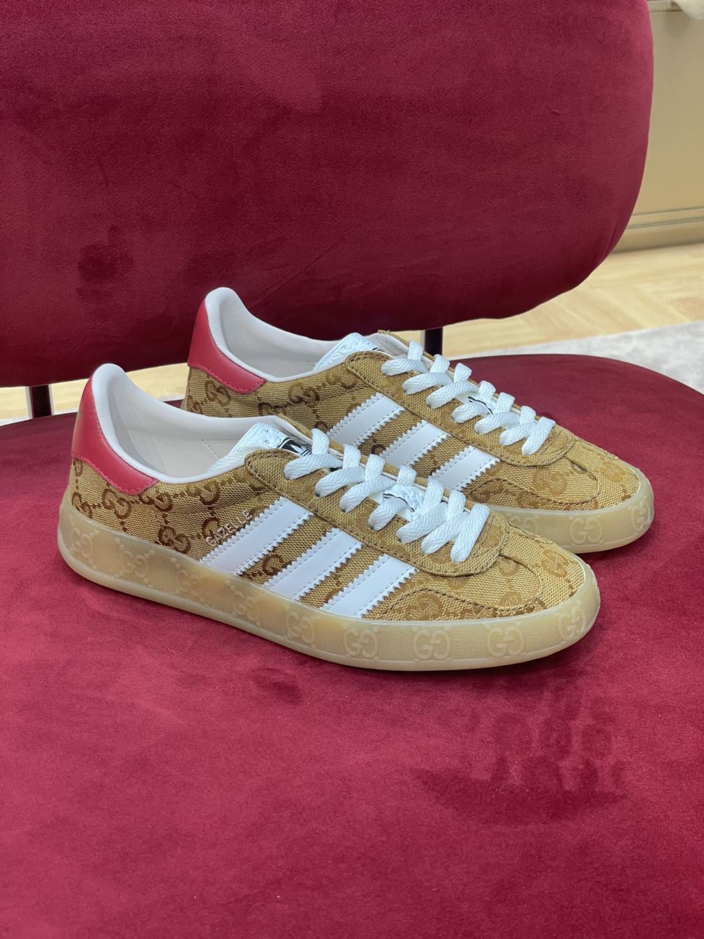 GUCCI X ADIDAS MENS GAZELLE SNEAKER – GCC025