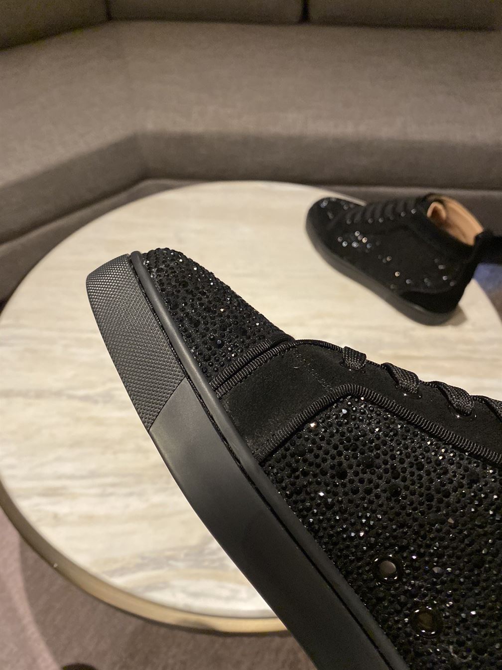 CHRISTIAN LOUBOUTIN HIGH TOP SNEAKER – CLS011